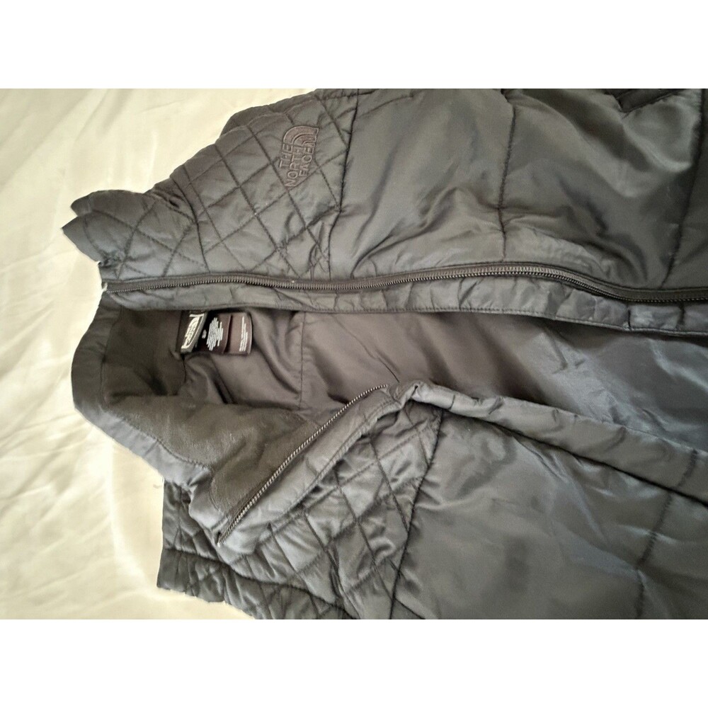 The North Face Women’s Black Quilted Insulated Full Zip Puffer Vest Size XS - Picture 12 of 13